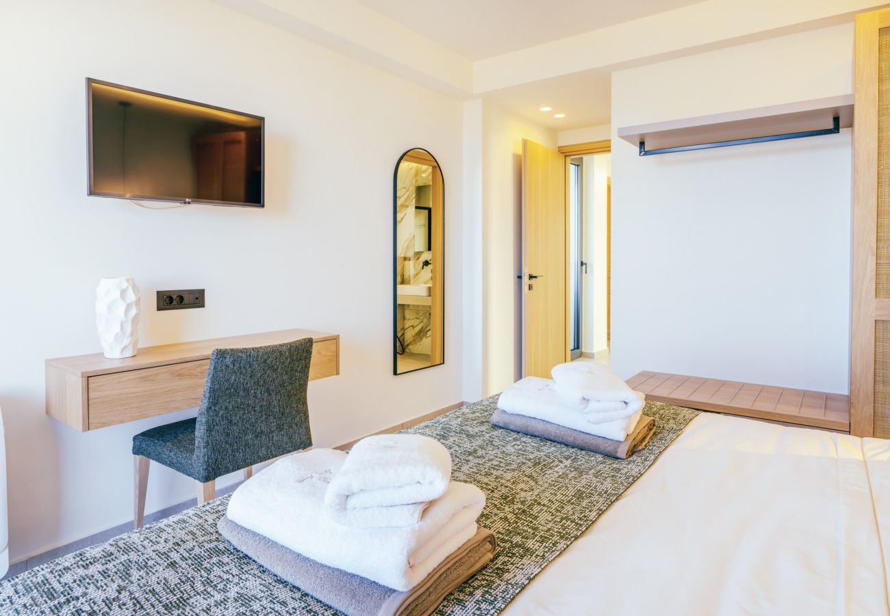 Villa in Rethymno - Villa Luxury Heaven - With Heated Pool