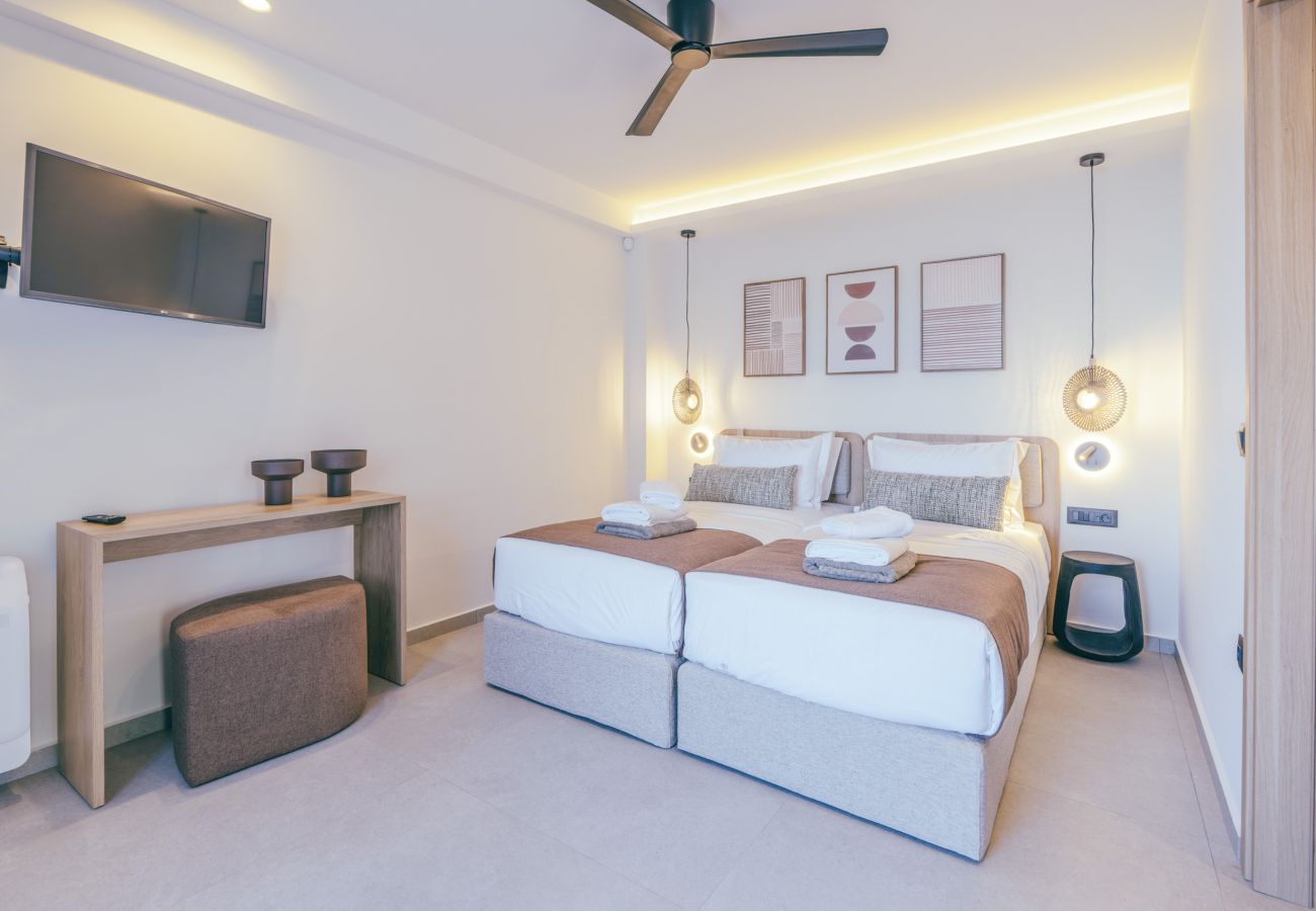 Villa in Rethymno - Villa Luxury Heaven - With Heated Pool