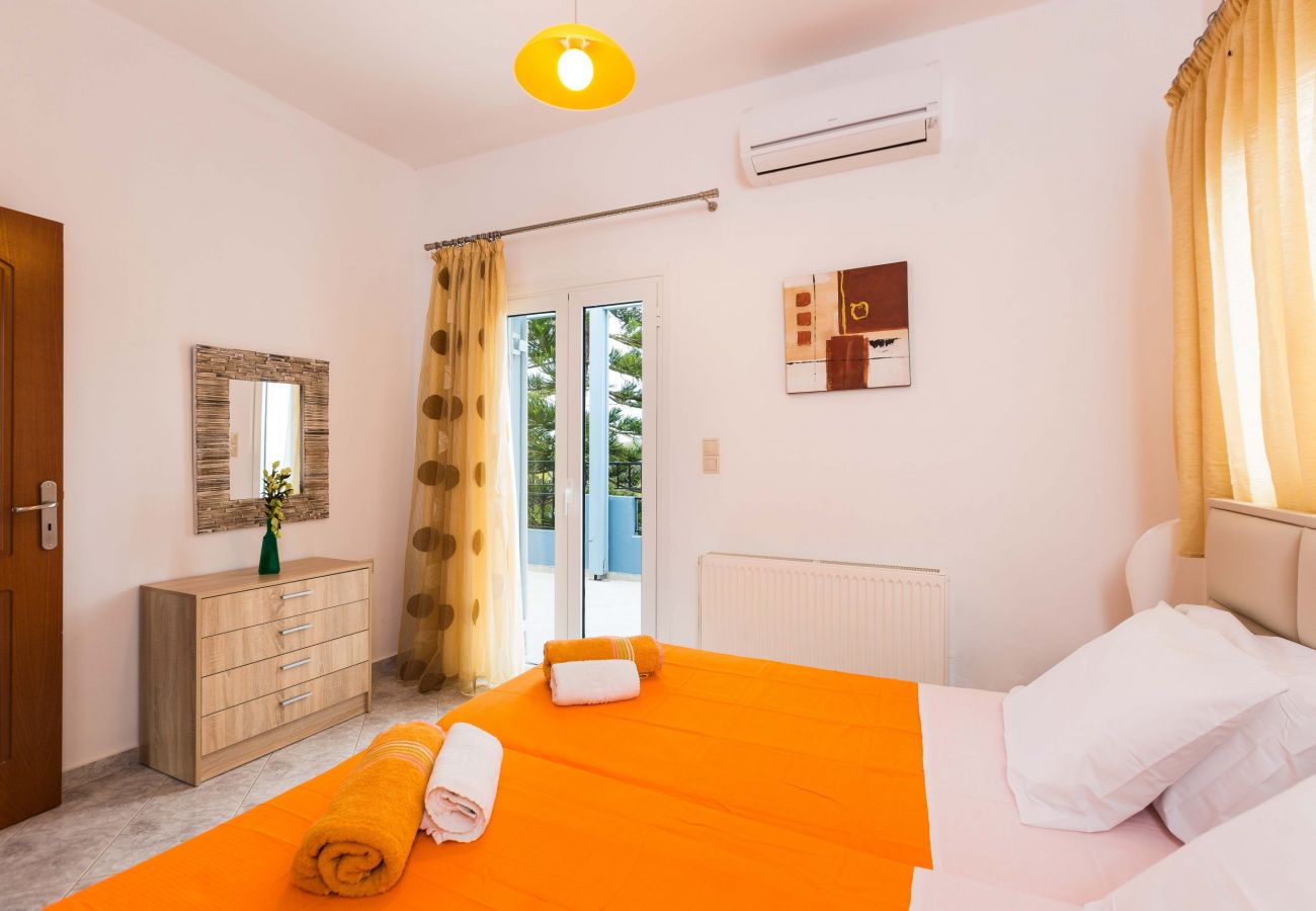 Villa in Perama -  Blaue Villen – mit 2 privaten Pools