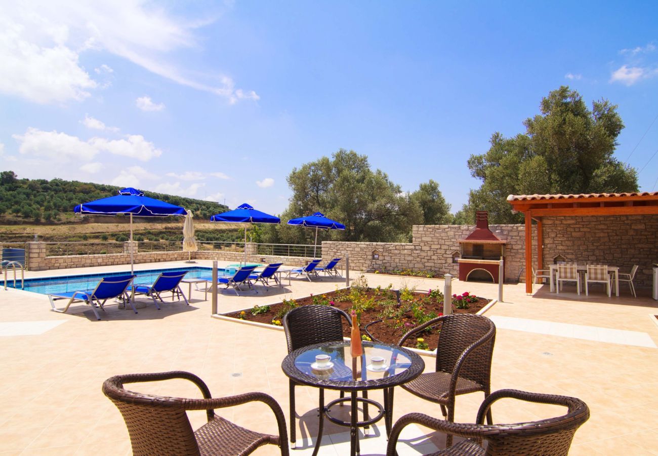 Villa in Perama -  Blaue Villen – mit 2 privaten Pools