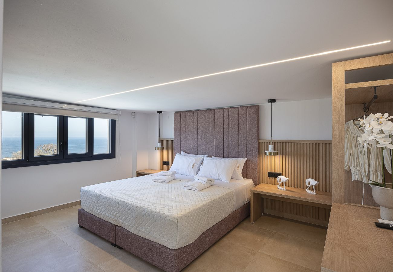 Villa in Panormo - Villa Azure – Luxury Sea View Villa