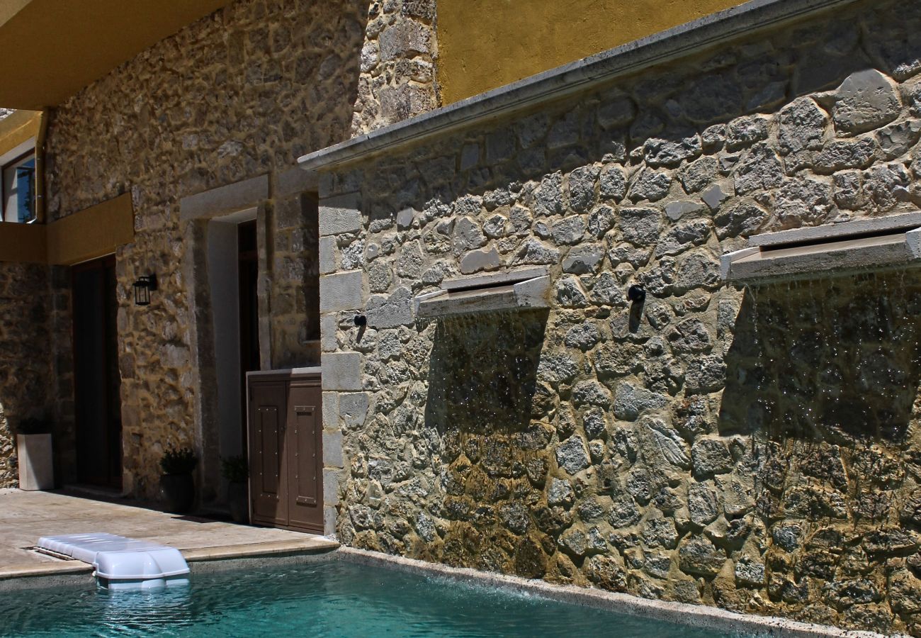 Villa in Saitoures - Villa Methorion Maner - With Private Pool