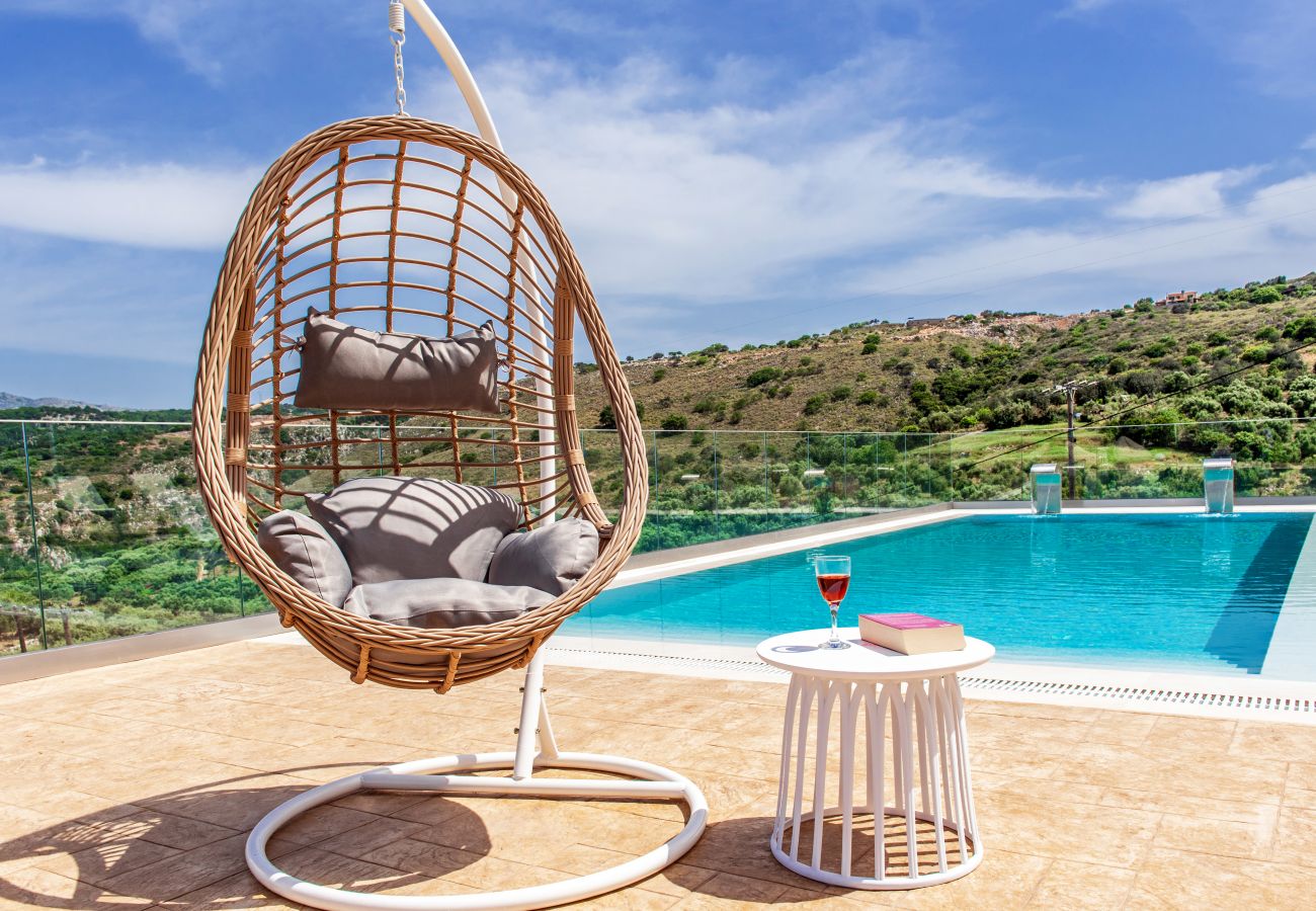 Villa à Rethymno - Luxury Villa Oasis, 11 bedrooms, Private Heated Pool & Jacuzzi