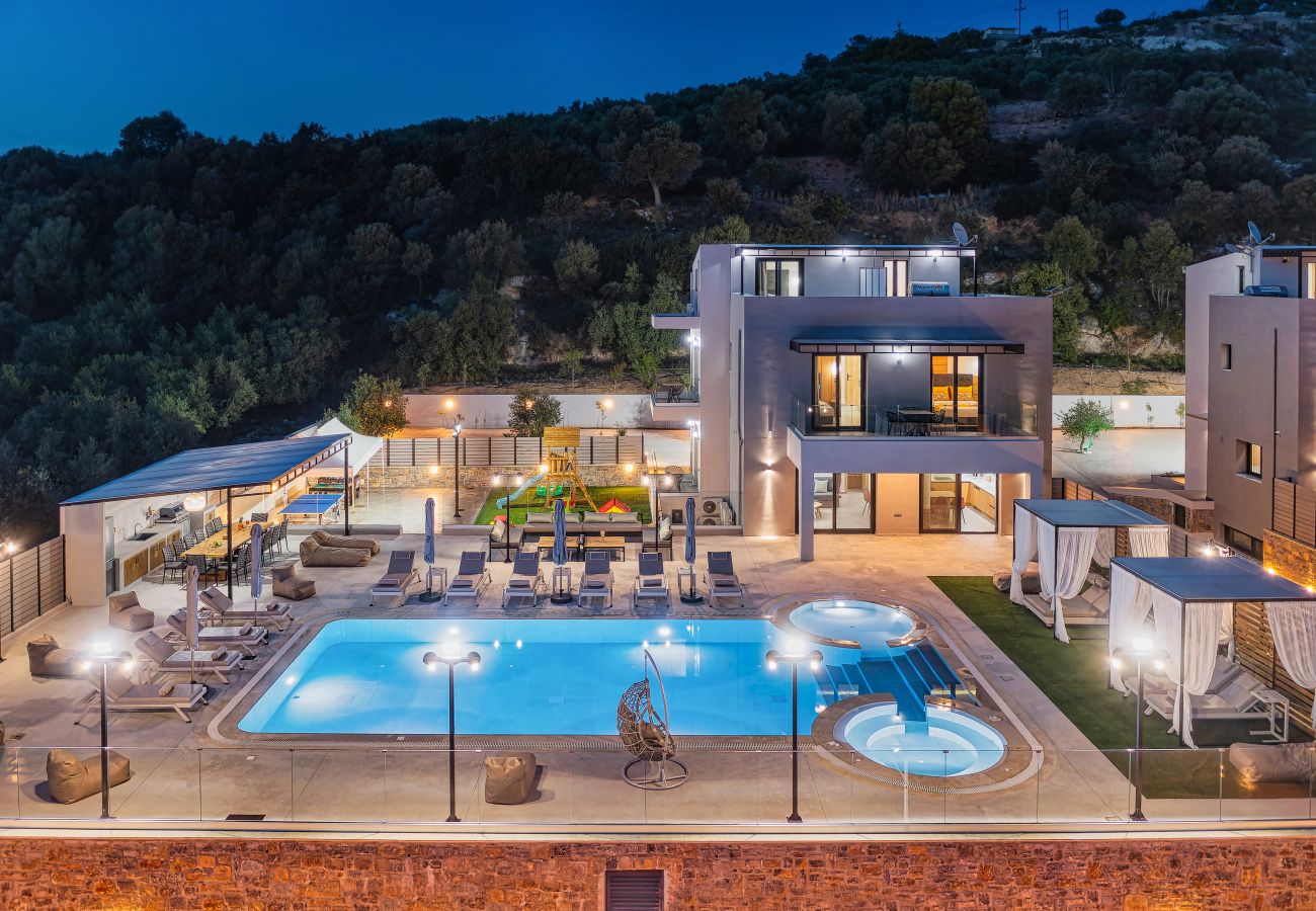 Villa à Panormo - Luxurious Villa Micha - With 150m² Pool 