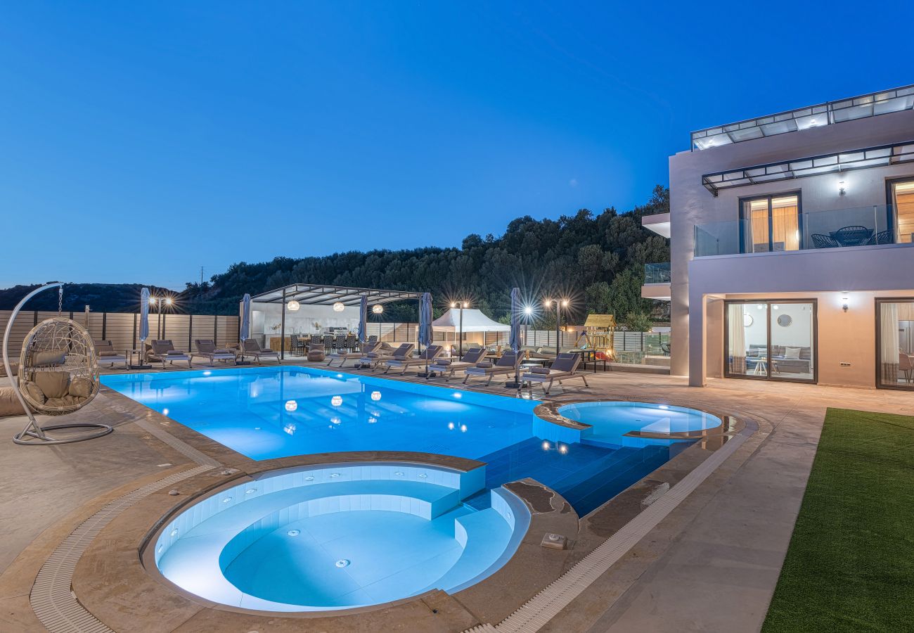 Villa à Panormo - Luxurious Villa Micha - With 150m² Pool 