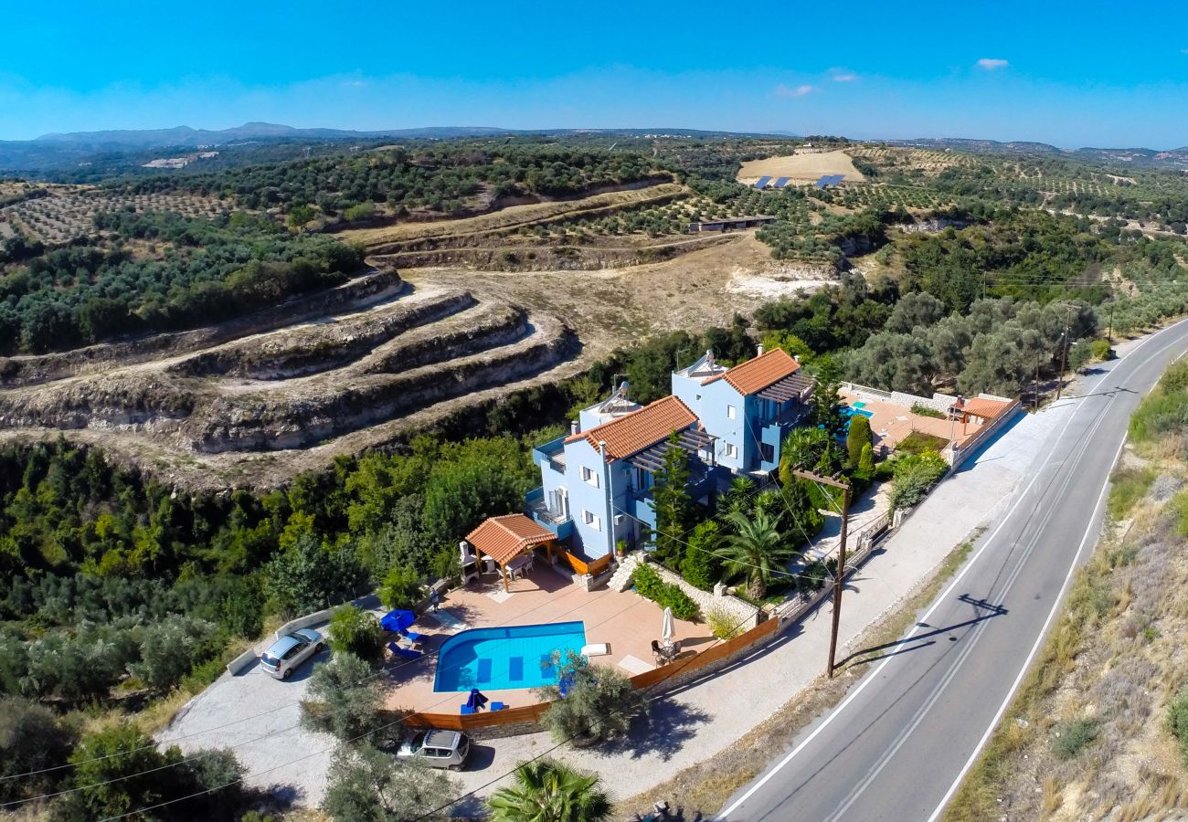 Villa à Perama - Blue Villa 1 - With Private Pool