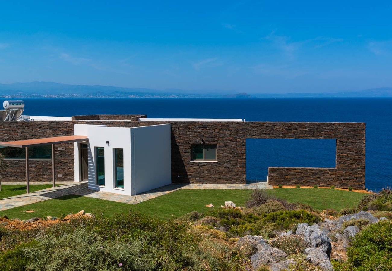 Villa à Stavros - Luxurious Villa Kyma - With Private Heated Pool 