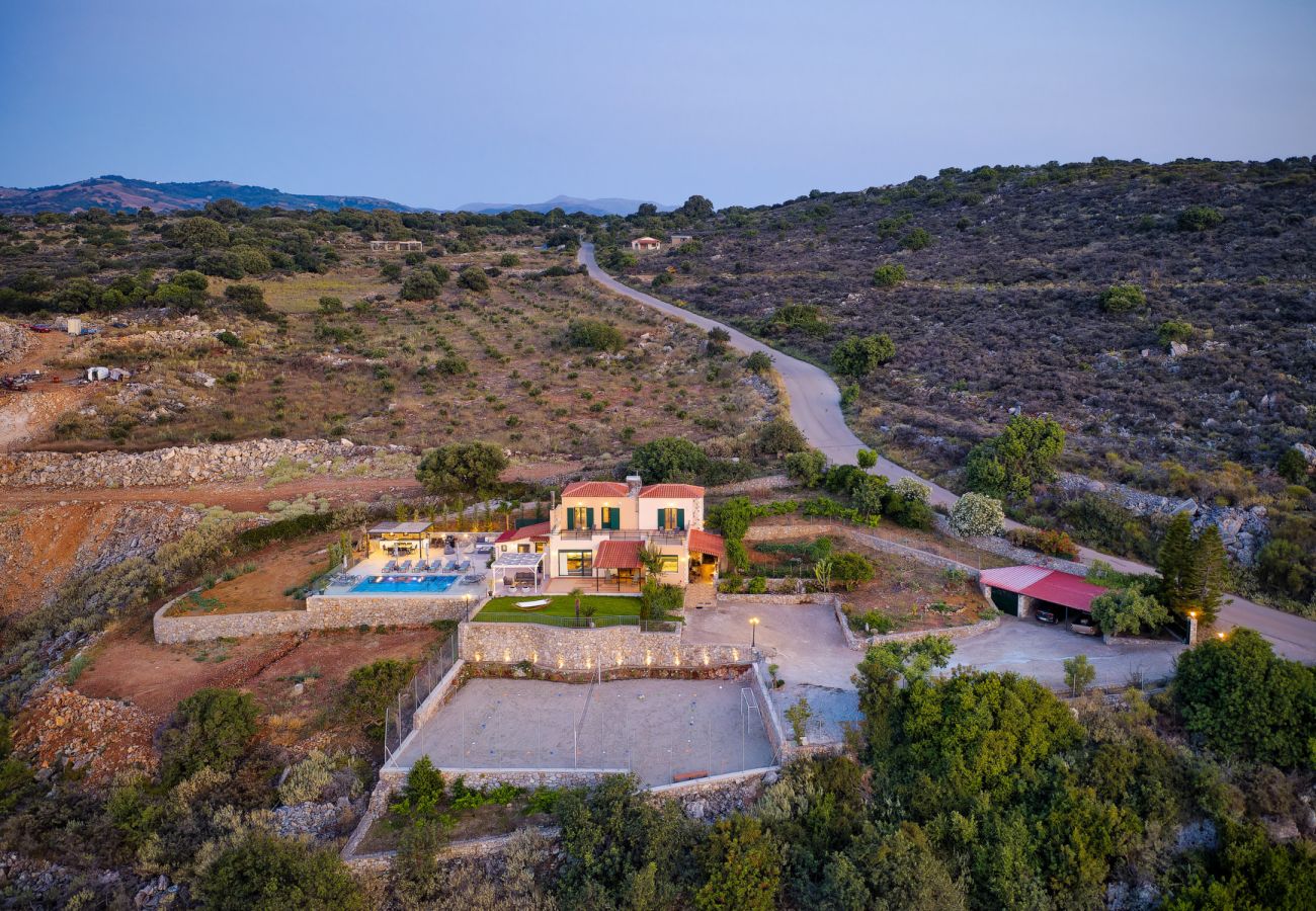 Villa à Gerani - Eagles Villa - With Private Pool