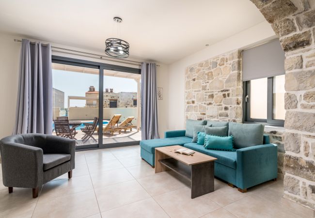 Villa à Kokkinos Pirgos - Elmara Luxury Villa 1 Next to the Beach Villa à Kokkinos Pirgos - Elmara Luxury Villa 1 Next to the Beach
