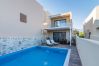 Villa à Kokkinos Pirgos - ELMARA Luxury Villa 2 - Next to the Beach Villa à Kokkinos Pirgos - ELMARA Luxury Villa 2 - Next to the Beach
