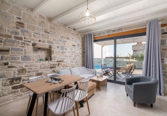 Villa à Kokkinos Pirgos - ELMARA Luxury Villa 3 - Next to the Beach Villa à Kokkinos Pirgos - ELMARA Luxury Villa 3 - Next to the Beach