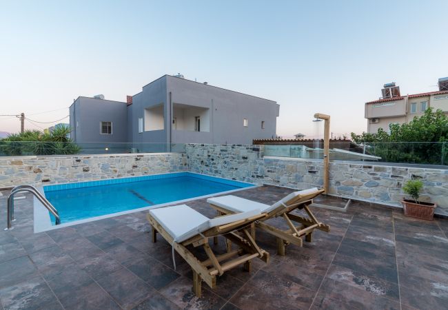 Villa à Kokkinos Pirgos - ELMARA Luxury Villa 3 - Next to the Beach Villa à Kokkinos Pirgos - ELMARA Luxury Villa 3 - Next to the Beach