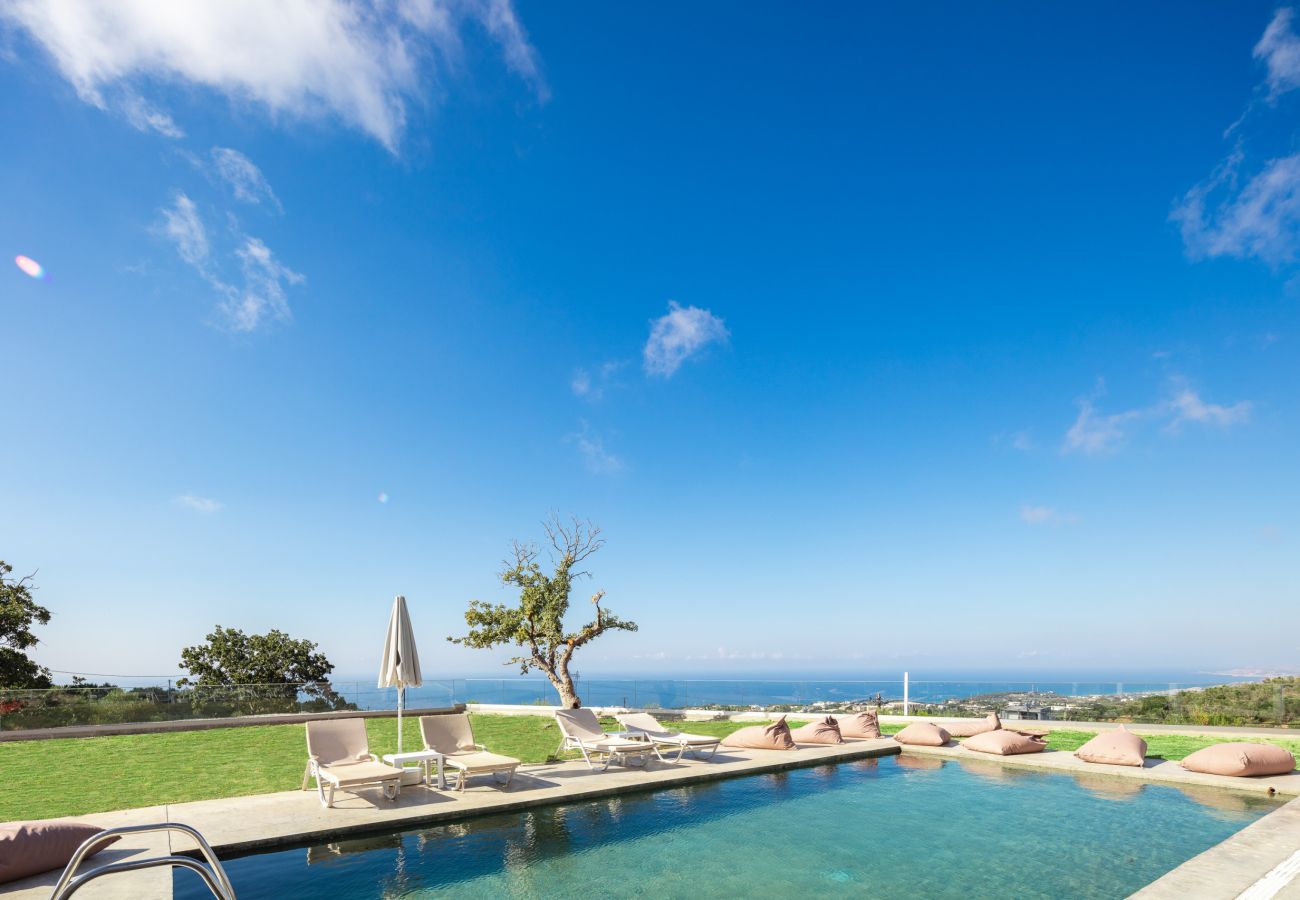 Villa à Gallos - O2 Villa | With Private Heated Pool