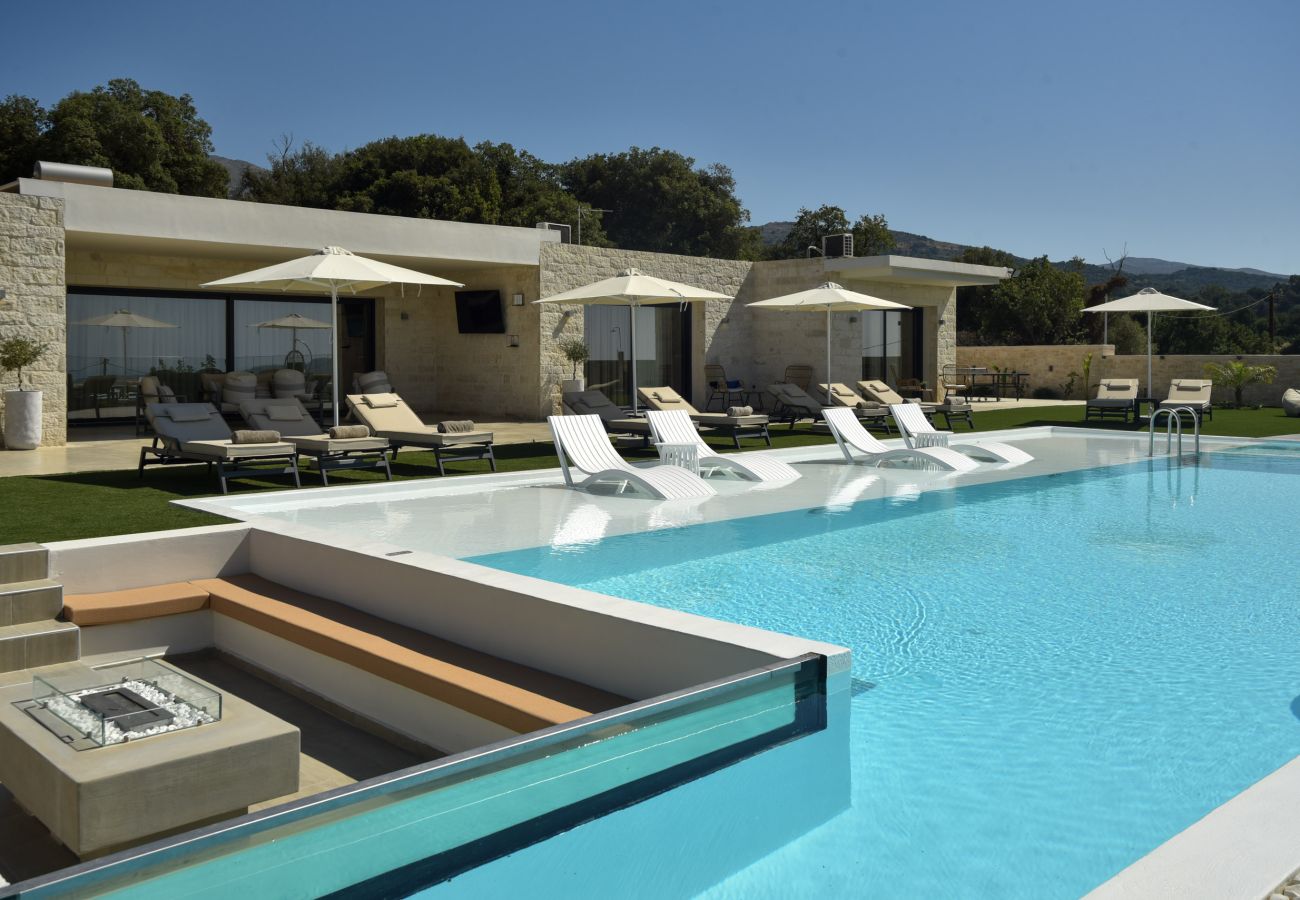 Villa à Choumeri - Elira Luxury Villa - With Private Pool