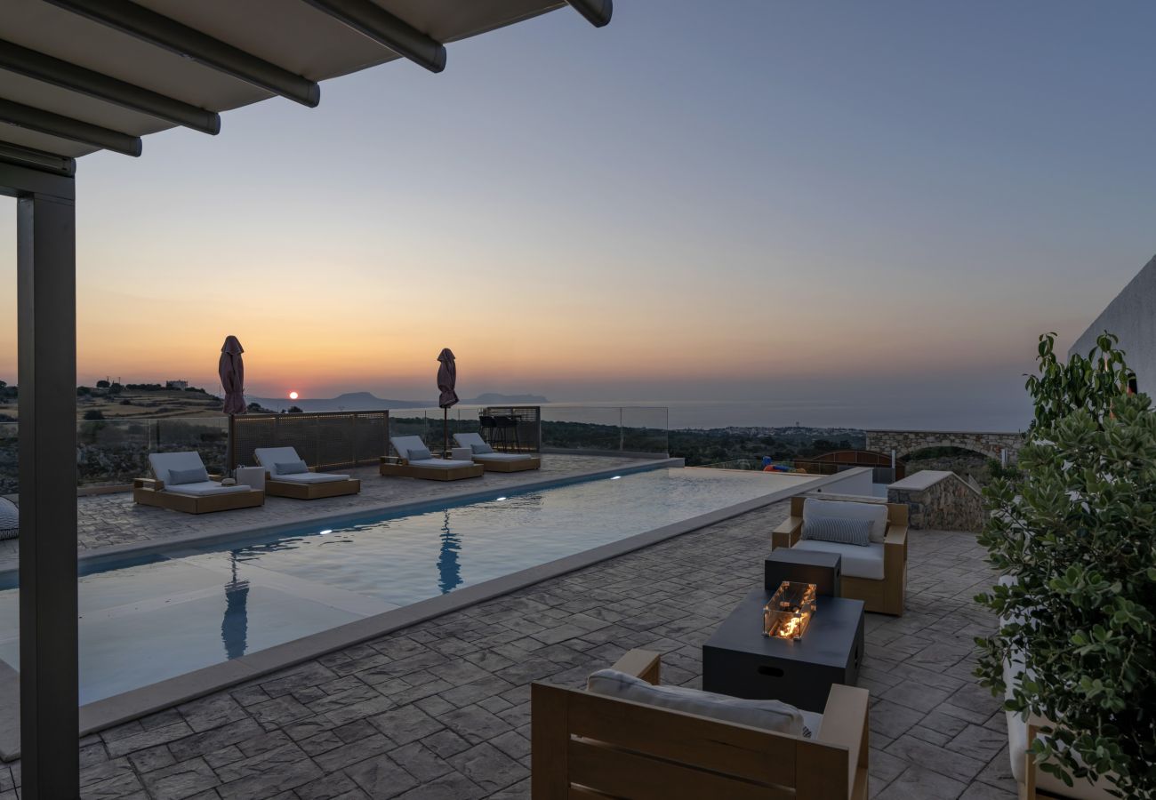 Villa à Atsipopoulo - Luxury Villa Maximos - With Private Heated Pool