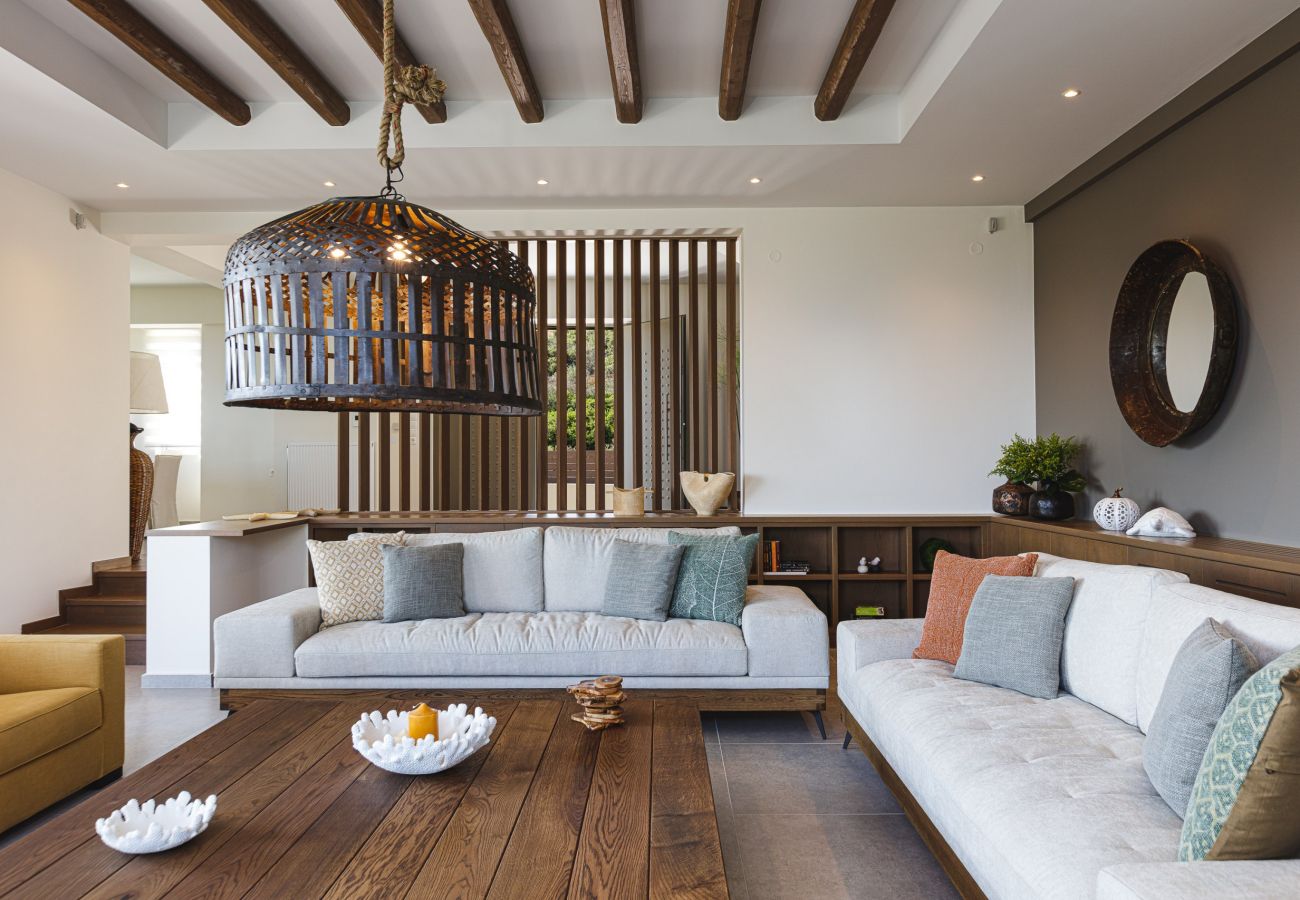 Villa à Maroulas - Luxurious Villa Rizes - with Private Pool