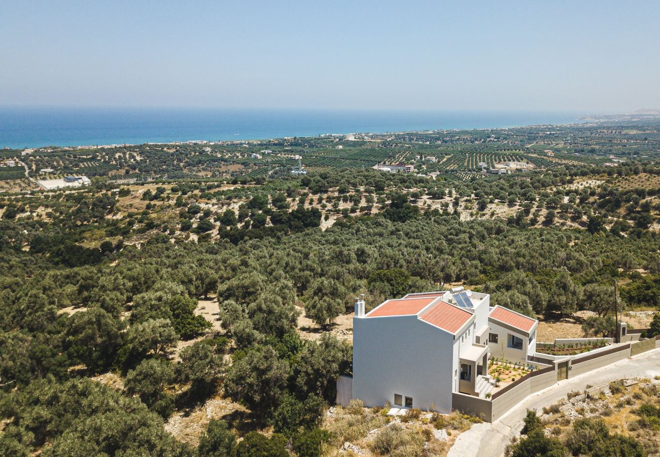 Villa à Maroulas - Luxurious Villa Rizes - with Private Pool