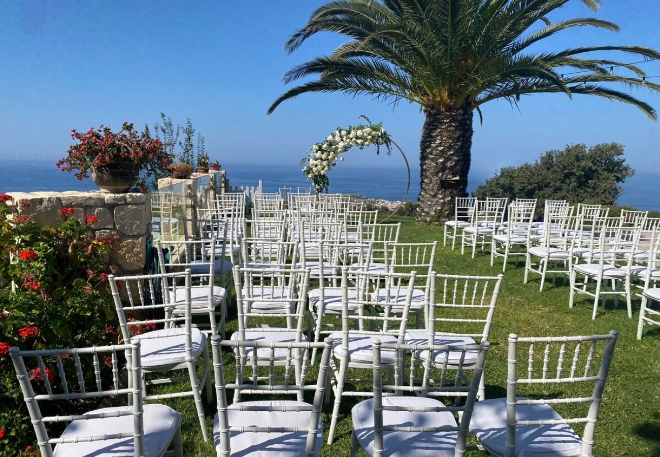 Villa à Tria Monastiria - Villa Heora