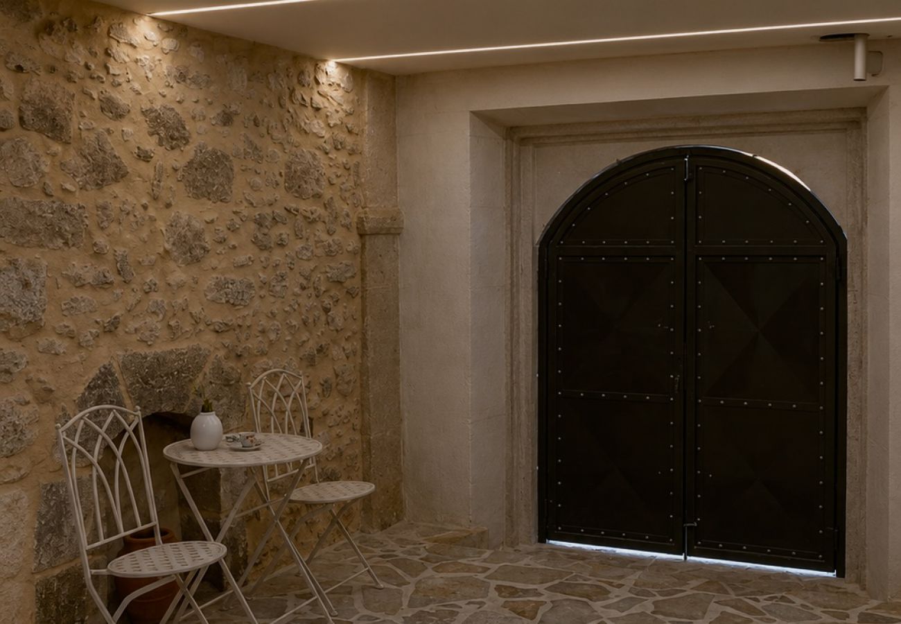 Villa à Saitoures - Villa Methorion Maner - With Private Pool