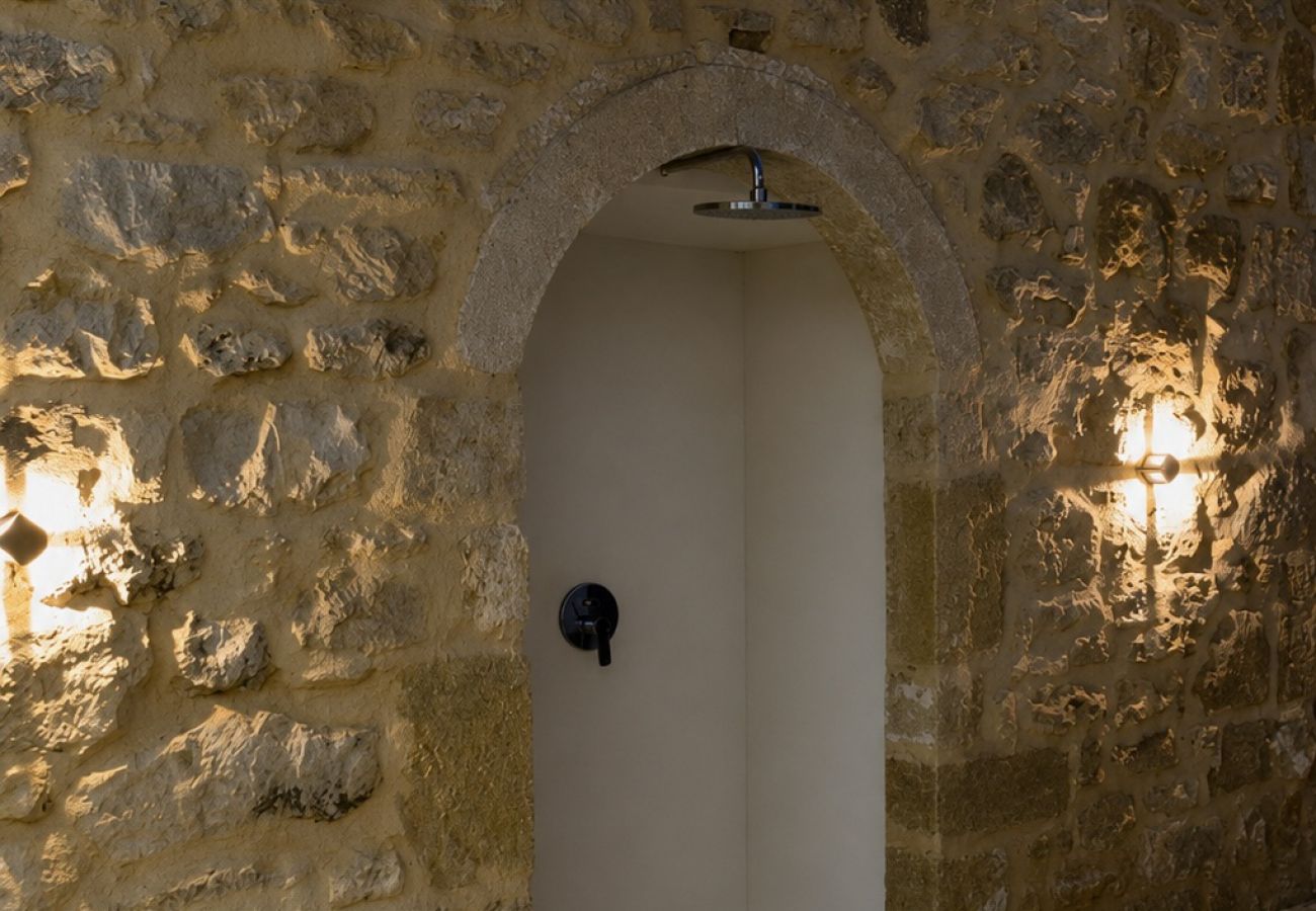 Villa à Saitoures - Villa Methorion Maner - With Private Pool