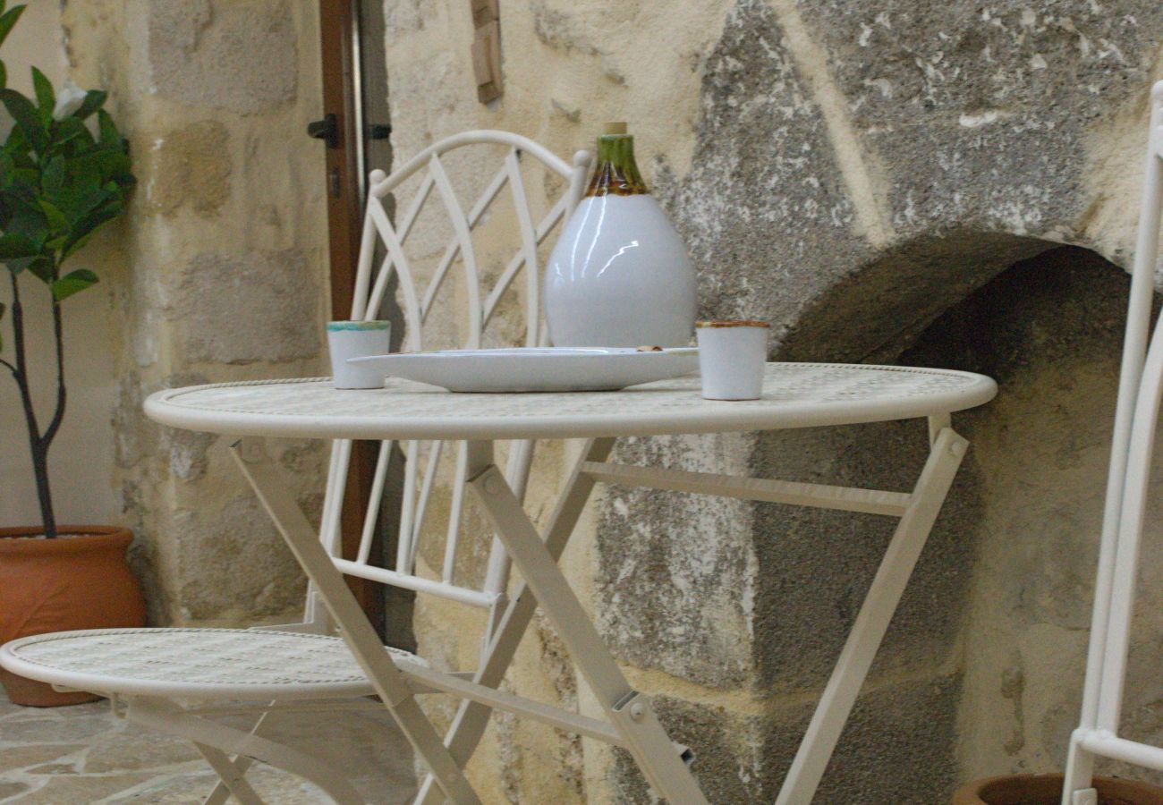 Villa à Saitoures - Villa Methorion Maner - With Private Pool