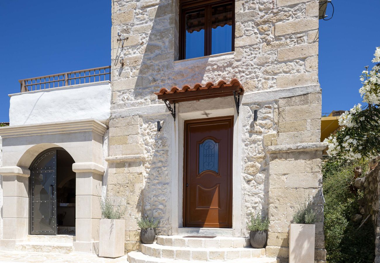 Villa à Saitoures - Villa Methorion Manor - With Private Pool