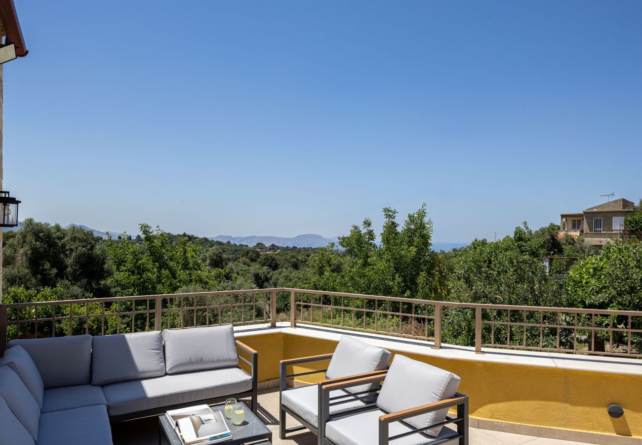 Villa à Saitoures - Villa Methorion Manor - With Private Pool