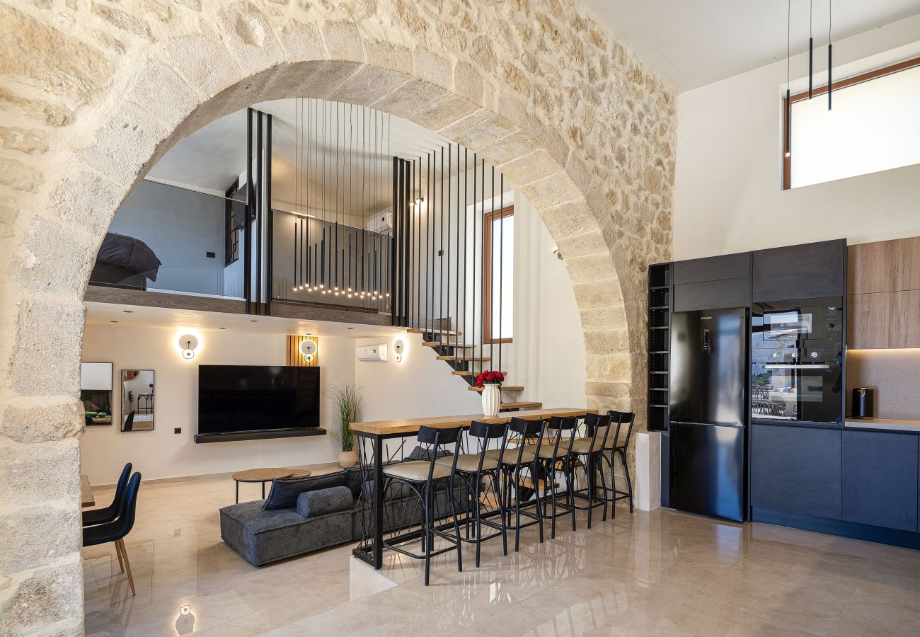Villa à Saitoures - Villa Methorion Manor - With Private Pool
