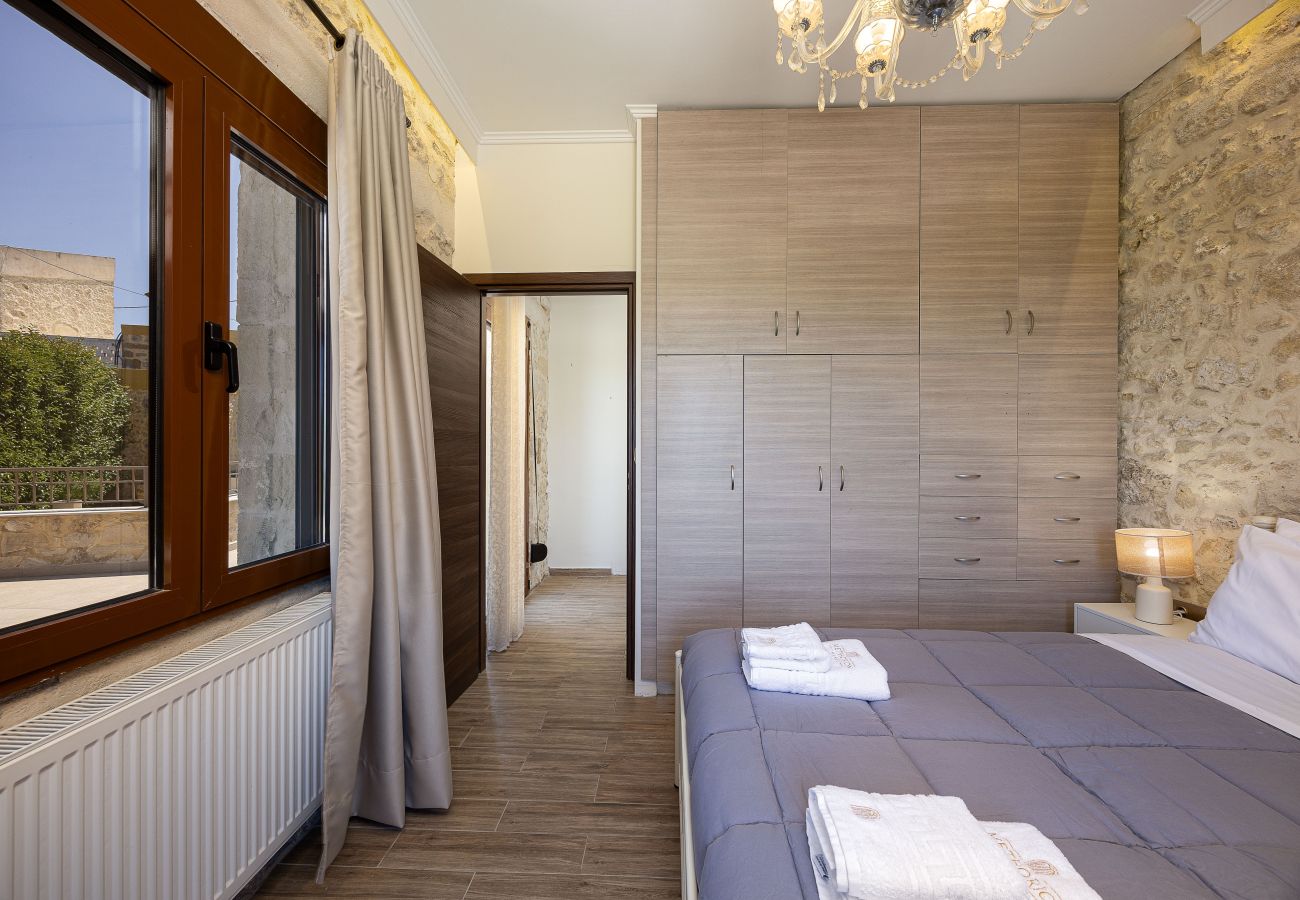 Villa à Saitoures - Villa Methorion Manor - With Private Pool