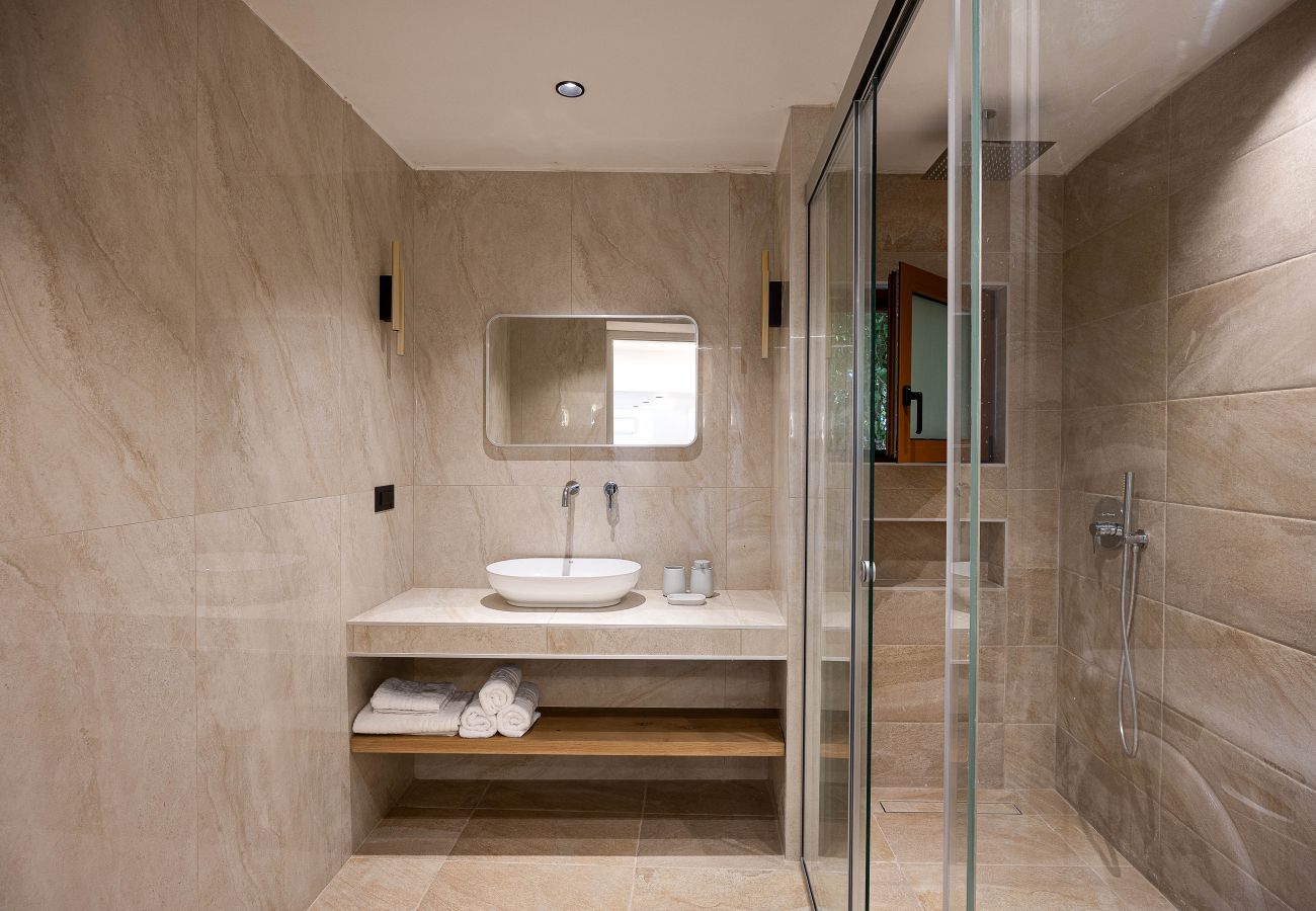 Villa à Saitoures - Villa Methorion Manor - With Private Pool