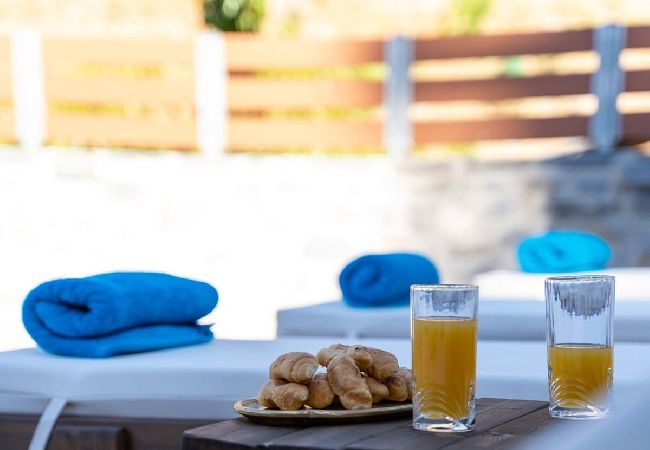 Villa in Zoniana - Villa Nikos - Faraggi Villas  Villa in Zoniana - Villa Nikos - Faraggi Villas