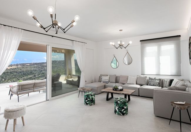 Villa in Rethymno - Luxury Villa Oasis, 11 bedrooms, Private Heated Pool & Jacuzzi Villa in Rethymno - Luxury Villa Oasis, 11 bedrooms, Private Heated Pool & Jacuzzi
