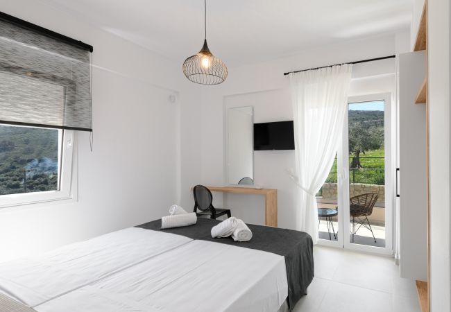 Villa in Rethymno - Luxury Villa Oasis, 11 bedrooms, Private Heated Pool & Jacuzzi Villa in Rethymno - Luxury Villa Oasis, 11 bedrooms, Private Heated Pool & Jacuzzi