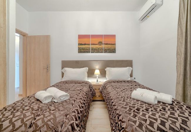 Villa in Zoniana - Villa Orestis - Faraggi Villas  Villa in Zoniana - Villa Orestis - Faraggi Villas