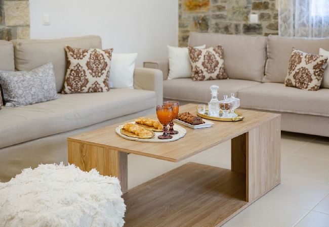 Villa in Zoniana - Villa Orestis - Faraggi Villas  Villa in Zoniana - Villa Orestis - Faraggi Villas