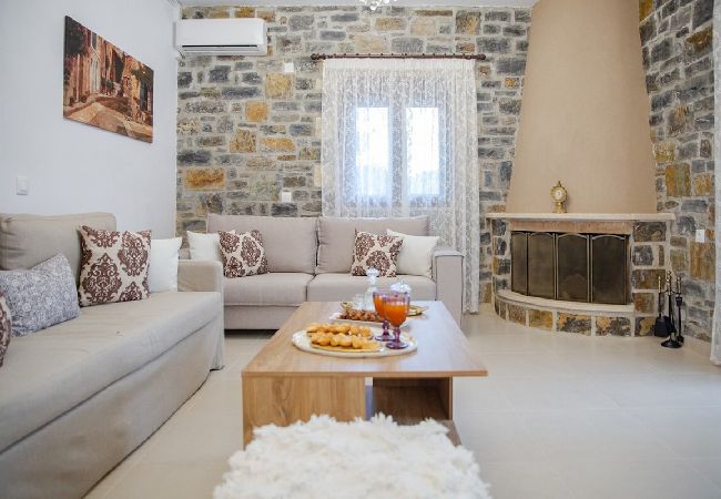 Villa in Zoniana - Villa Orestis - Faraggi Villas  Villa in Zoniana - Villa Orestis - Faraggi Villas