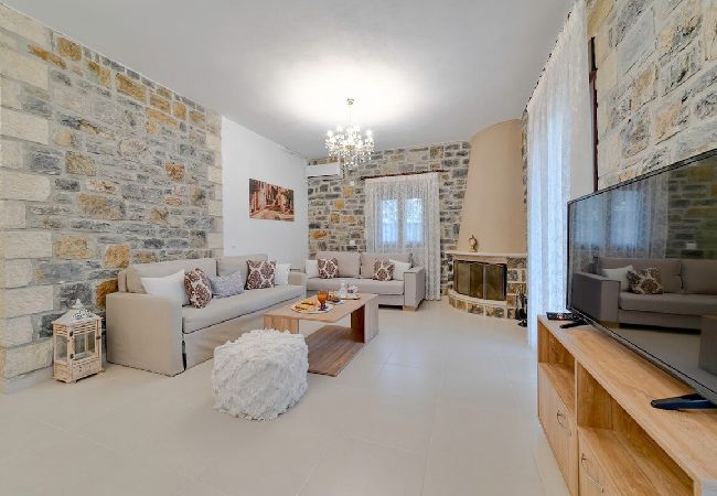 Villa in Zoniana - Villa Orestis - Faraggi Villas  Villa in Zoniana - Villa Orestis - Faraggi Villas