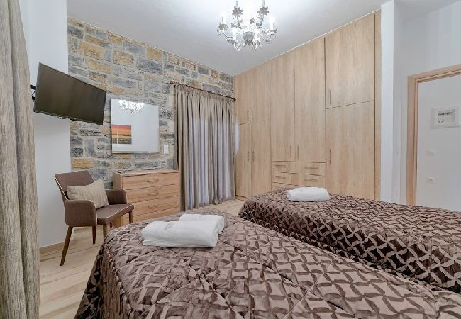 Villa in Zoniana - Villa Orestis - Faraggi Villas  Villa in Zoniana - Villa Orestis - Faraggi Villas