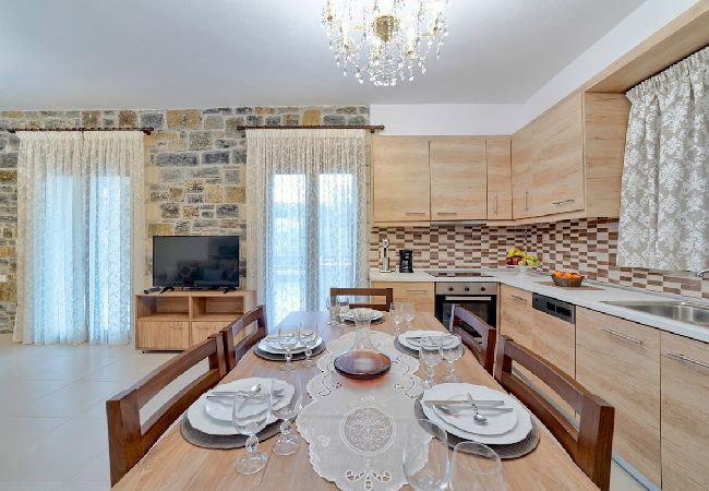 Villa in Zoniana - Villa Orestis - Faraggi Villas  Villa in Zoniana - Villa Orestis - Faraggi Villas