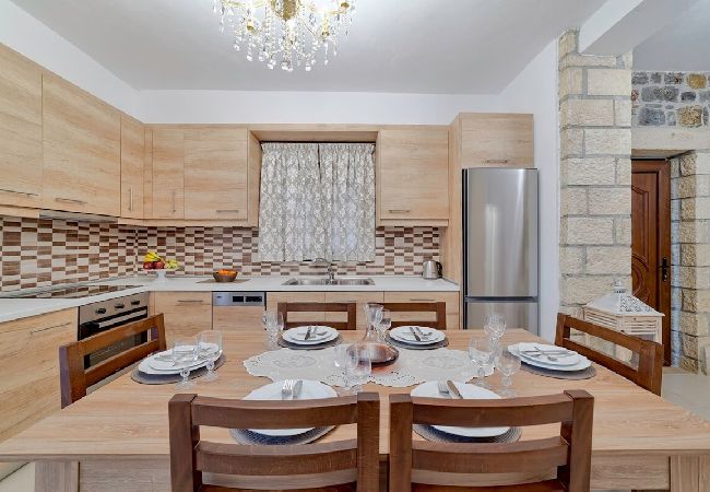 Villa in Zoniana - Villa Orestis - Faraggi Villas  Villa in Zoniana - Villa Orestis - Faraggi Villas