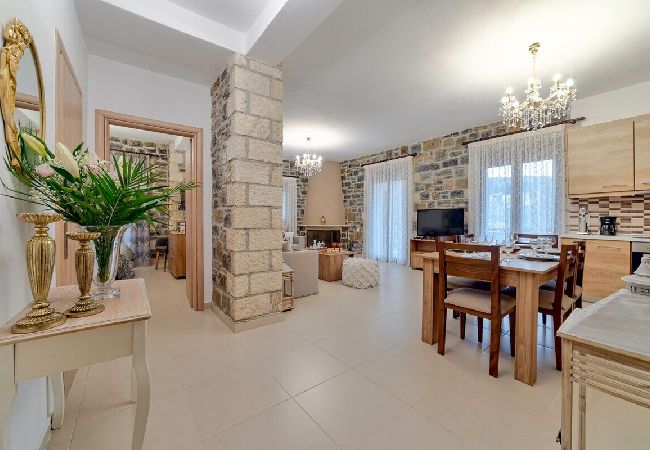 Villa in Zoniana - Villa Orestis - Faraggi Villas  Villa in Zoniana - Villa Orestis - Faraggi Villas