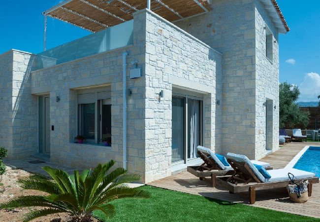 Villa in Rethymno - Villa Prima - With Private Heated Pool & Jacuzzi  Villa in Rethymno - Villa Prima - With Private Heated Pool & Jacuzzi