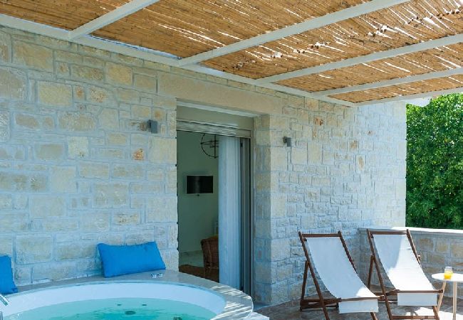 Villa in Rethymno - Villa Prima - With Private Heated Pool & Jacuzzi  Villa in Rethymno - Villa Prima - With Private Heated Pool & Jacuzzi