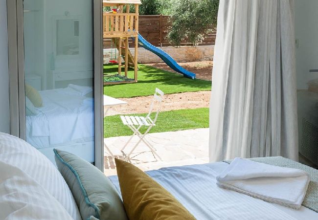 Villa in Rethymno - Villa Prima - With Private Heated Pool & Jacuzzi  Villa in Rethymno - Villa Prima - With Private Heated Pool & Jacuzzi