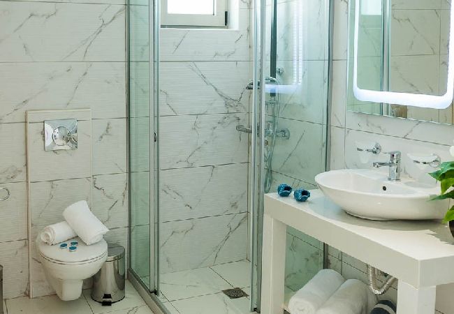 Villa in Rethymno - Villa Prima - With Private Heated Pool & Jacuzzi  Villa in Rethymno - Villa Prima - With Private Heated Pool & Jacuzzi
