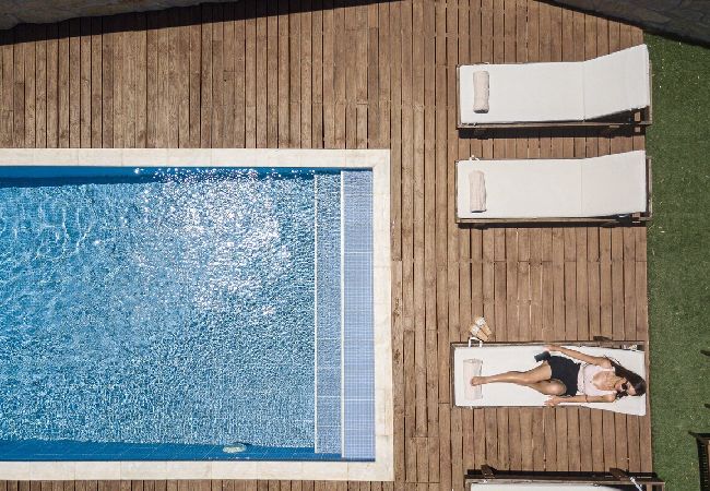 Villa in Rethymno - Villa Prima - With Private Heated Pool & Jacuzzi  Villa in Rethymno - Villa Prima - With Private Heated Pool & Jacuzzi