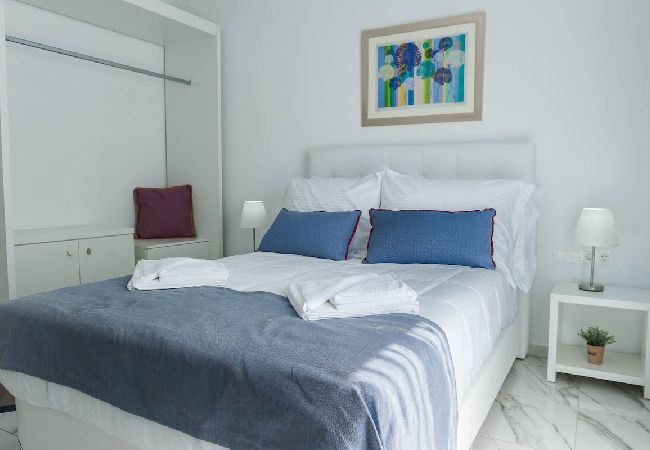 Villa in Rethymno - Villa Prima - With Private Heated Pool & Jacuzzi  Villa in Rethymno - Villa Prima - With Private Heated Pool & Jacuzzi