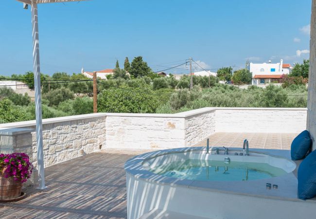 Villa in Rethymno - Villa Prima - With Private Heated Pool & Jacuzzi  Villa in Rethymno - Villa Prima - With Private Heated Pool & Jacuzzi
