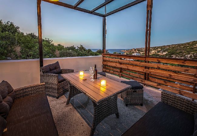 Villa in Gerani - Villa Staras -  Private Heated Pool Near The Beach  Villa in Gerani - Villa Staras -  Private Heated Pool Near The Beach