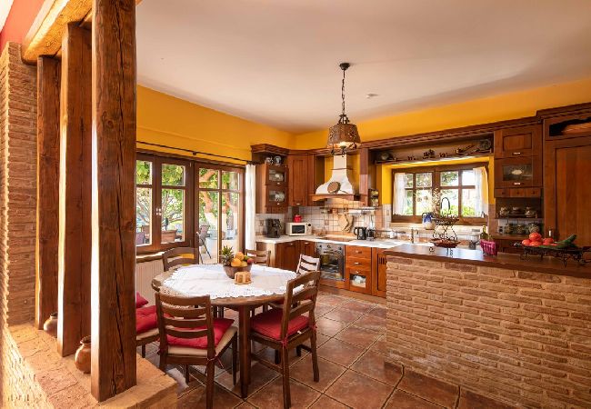 Villa in Gerani - Villa Staras -  Private Heated Pool Near The Beach  Villa in Gerani - Villa Staras -  Private Heated Pool Near The Beach